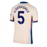 Camiseta Chelsea Benoit Badiashile #5 Visitante Equipación 2024-25 manga corta